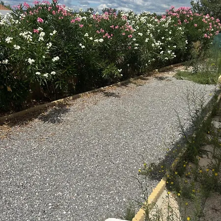 Cigales, Piscine Et Clim *